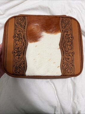 Montana West Cowhide Bible Cover
